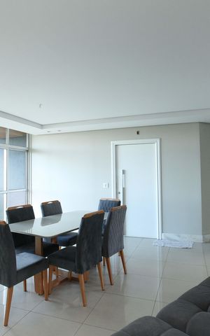 Apartamento à venda com 300m², 5 quartos e 4 vagas