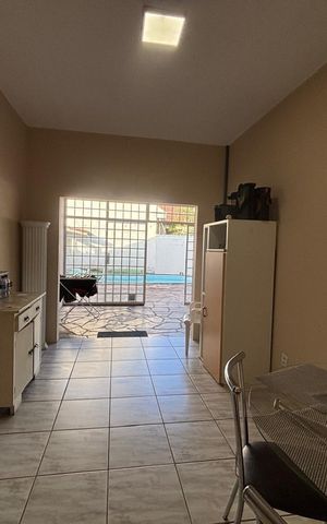 Casa à venda com 472m², 3 quartos e 1 vaga