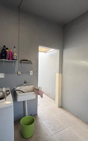 Casa à venda com 472m², 3 quartos e 1 vaga