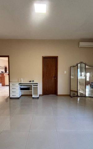 Casa à venda com 472m², 3 quartos e 1 vaga