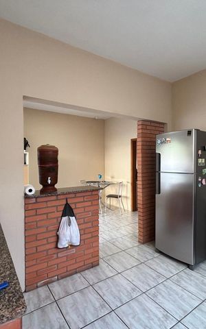 Casa à venda com 472m², 3 quartos e 1 vaga
