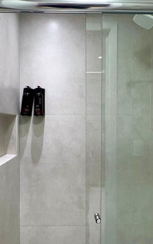 Studio para alugar com 30m², 1 quarto e sem vaga Studio para alugar com 30m², 1 quarto e sem vagaBanheiro
