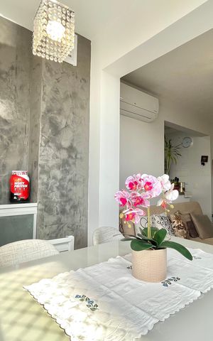 Apartamento para alugar com 50m², 2 quartos e 1 vaga Apartamento para alugar com 50m², 2 quartos e 1 vagaVaranda