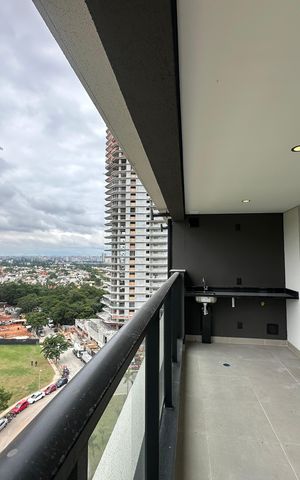 Apartamento à venda com 107m², 2 quartos e 2 vagas Apartamento à venda com 107m², 2 quartos e 2 vagasVaranda da Sala