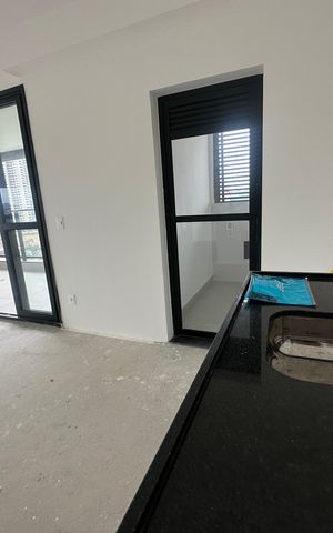 Apartamento à venda com 107m², 2 quartos e 2 vagas Apartamento à venda com 107m², 2 quartos e 2 vagasCozinha