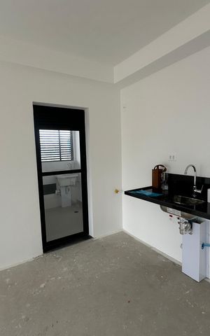 Apartamento à venda com 107m², 2 quartos e 2 vagas Apartamento à venda com 107m², 2 quartos e 2 vagasCozinha