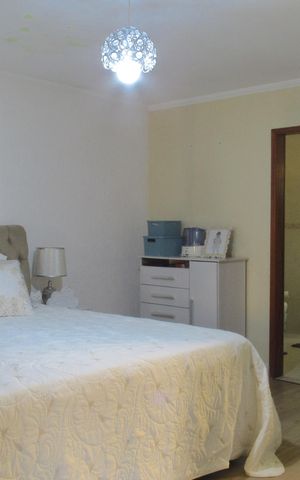 Casa à venda com 280m², 3 quartos e 3 vagasSuíte 2