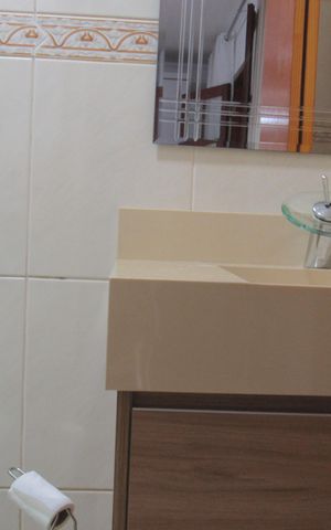 Casa à venda com 280m², 3 quartos e 3 vagasBanheiro 