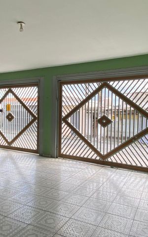 Casa à venda com 280m², 3 quartos e 3 vagas Casa à venda com 280m², 3 quartos e 3 vagasGaragem