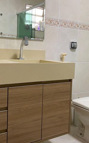 Casa à venda com 280m², 3 quartos e 3 vagas Casa à venda com 280m², 3 quartos e 3 vagasBanheiro da Suíte 2