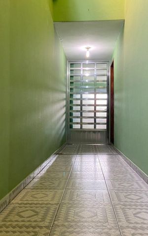 Casa à venda com 280m², 3 quartos e 3 vagas Casa à venda com 280m², 3 quartos e 3 vagasÁrea externa
