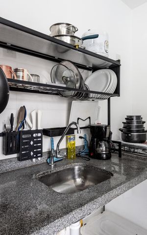 Apartamento para alugar com 34m², 2 quartos e sem vaga Apartamento para alugar com 34m², 2 quartos e sem vagaCozinha e Área de Serviço