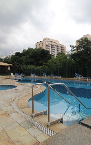 Apartamento à venda com 240m², 4 quartos e 2 vagasÁrea Comum 