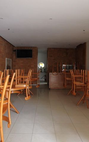 Apartamento à venda com 240m², 4 quartos e 2 vagasÁrea Comum 