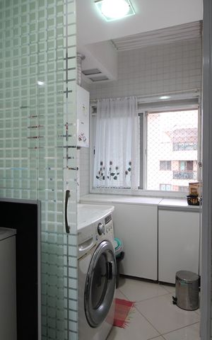 Apartamento à venda com 240m², 4 quartos e 2 vagasÁrea de Serviço