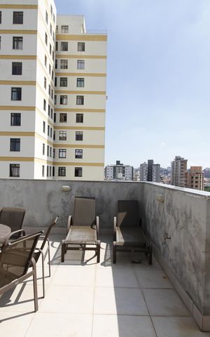 Apartamento à venda com 120m², 2 quartos e 3 vagasCobertura