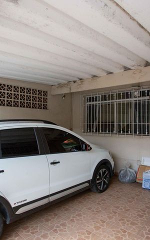 Casa à venda com 134m², 2 quartos e 2 vagasGaragem