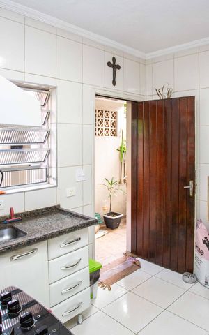 Casa à venda com 134m², 2 quartos e 2 vagasCozinha
