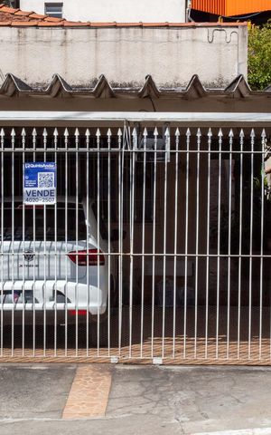 Casa à venda com 134m², 2 quartos e 2 vagasFachada