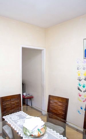 Casa à venda com 134m², 2 quartos e 2 vagasSala de TV