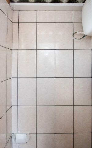 Casa à venda com 134m², 2 quartos e 2 vagasLavabo