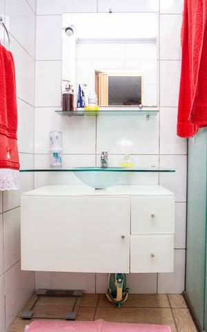 Casa à venda com 134m², 2 quartos e 2 vagasBanheiro da Suíte