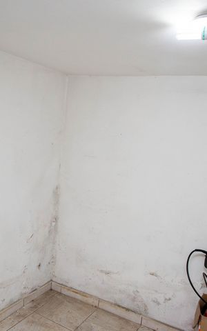 Casa à venda com 150m², 3 quartos e 2 vagasQuarto de Serviço
