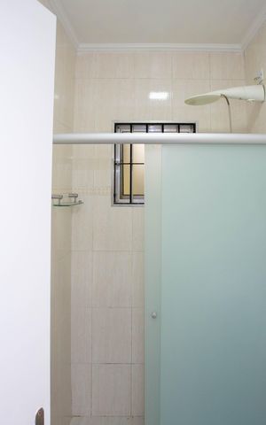 Casa à venda com 150m², 3 quartos e 2 vagasBanheiro 