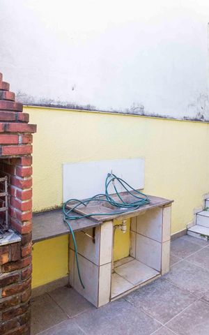 Casa à venda com 150m², 3 quartos e 2 vagasEspaço Gourmet