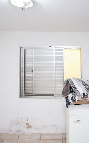 Casa à venda com 150m², 3 quartos e 2 vagasQuarto de Serviço