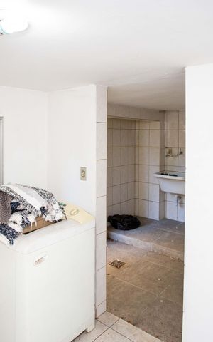 Casa à venda com 150m², 3 quartos e 2 vagasQuarto de Serviço