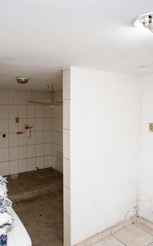 Casa à venda com 150m², 3 quartos e 2 vagasQuarto de Serviço
