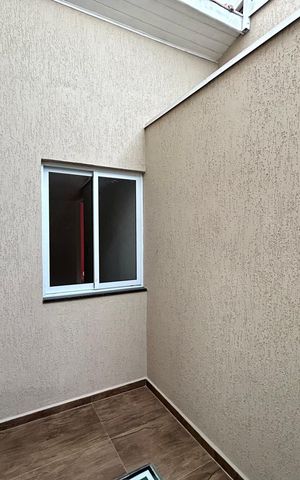 Casa para alugar com 252m², 6 quartos e 2 vagas Casa para alugar com 252m², 6 quartos e 2 vagasÁrea de inverno