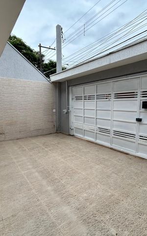 Casa para alugar com 252m², 6 quartos e 2 vagas Casa para alugar com 252m², 6 quartos e 2 vagasGaragem