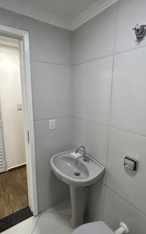 Casa para alugar com 252m², 6 quartos e 2 vagas Casa para alugar com 252m², 6 quartos e 2 vagasBanheiro 2