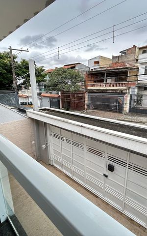 Casa para alugar com 252m², 6 quartos e 2 vagas Casa para alugar com 252m², 6 quartos e 2 vagasSacada