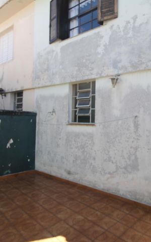 Casa à venda com 142m², 3 quartos e 2 vagasQuintal
