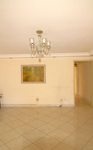 Casa à venda com 142m², 3 quartos e 2 vagasSala