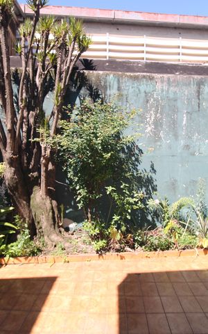 Casa à venda com 142m², 3 quartos e 2 vagasQuintal