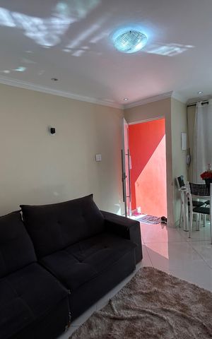 Casa de condomínio à venda com 128m², 3 quartos e 1 vagaSala