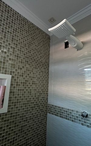 Casa de condomínio à venda com 128m², 3 quartos e 1 vagaBanheiro