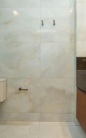 Apartamento à venda com 240m², 4 quartos e 3 vagas Apartamento à venda com 240m², 4 quartos e 3 vagasBANHEIRO2