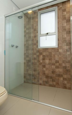 Apartamento à venda com 240m², 4 quartos e 3 vagas Apartamento à venda com 240m², 4 quartos e 3 vagasBANHEIRO3