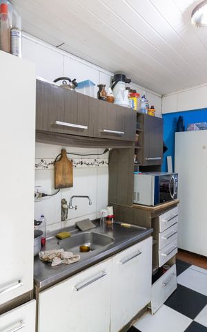 Casa à venda com 200m², 2 quartos e 6 vagas Casa à venda com 200m², 2 quartos e 6 vagasCozinha