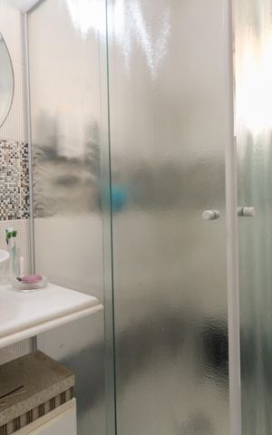 Casa à venda com 170m², 3 quartos e 2 vagas Casa à venda com 170m², 3 quartos e 2 vagasBanheiro Suíte