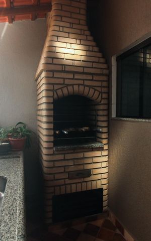 Casa à venda com 170m², 3 quartos e 2 vagas Casa à venda com 170m², 3 quartos e 2 vagasQuintal e Churrasqueira