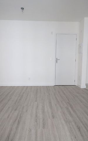 Apartamento à venda com 39m², 1 quarto e 1 vaga Apartamento à venda com 39m², 1 quarto e 1 vagaSala
