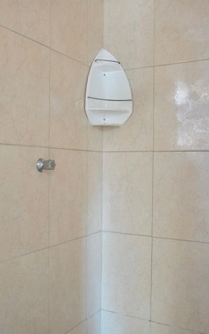 Casa à venda com 250m², 6 quartos e 5 vagas Casa à venda com 250m², 6 quartos e 5 vagasBanheiro Social (Apartamento)