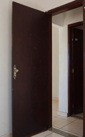 Casa à venda com 250m², 6 quartos e 5 vagas Casa à venda com 250m², 6 quartos e 5 vagasQuarto 1 (Apartamento)