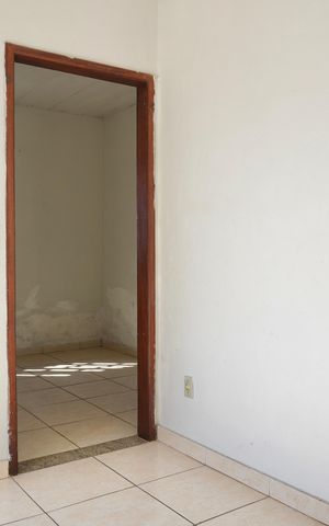 Casa à venda com 250m², 6 quartos e 5 vagas Casa à venda com 250m², 6 quartos e 5 vagasSala 1 (Apartamento)
